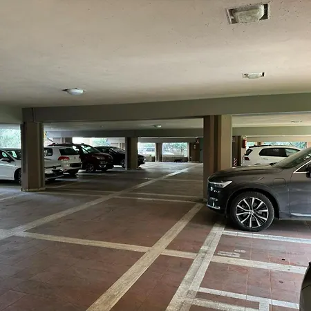 Apartament Collina Fleming 32 *